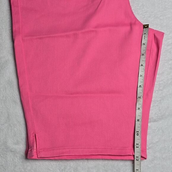 304 NWT Hybrid & Company Ultra Comfy Butt Lift Stretch Bermuda City Short Sz 20 - Picture 8 of 9